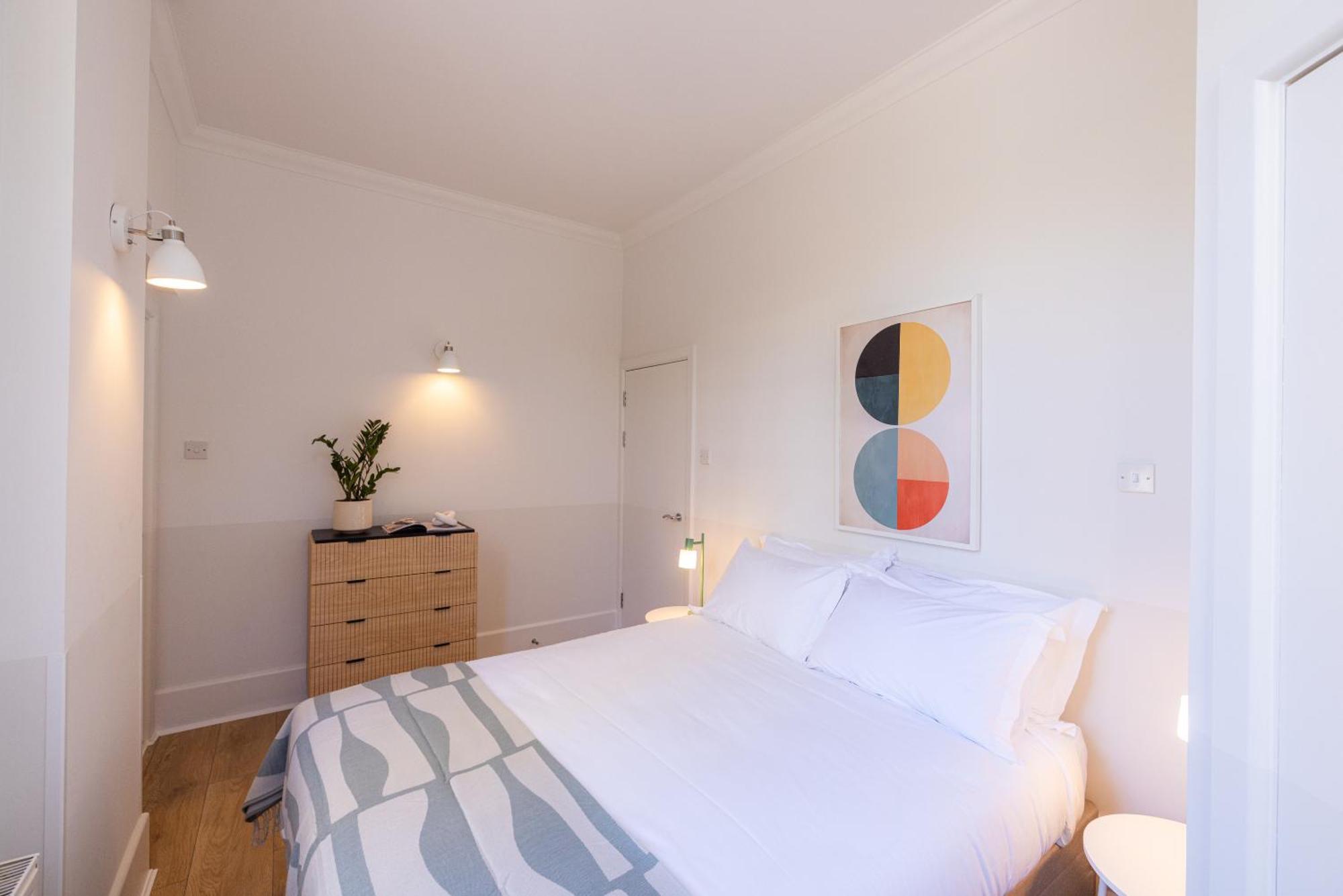 The Regency - Serviced Apartments Лондон Стая снимка