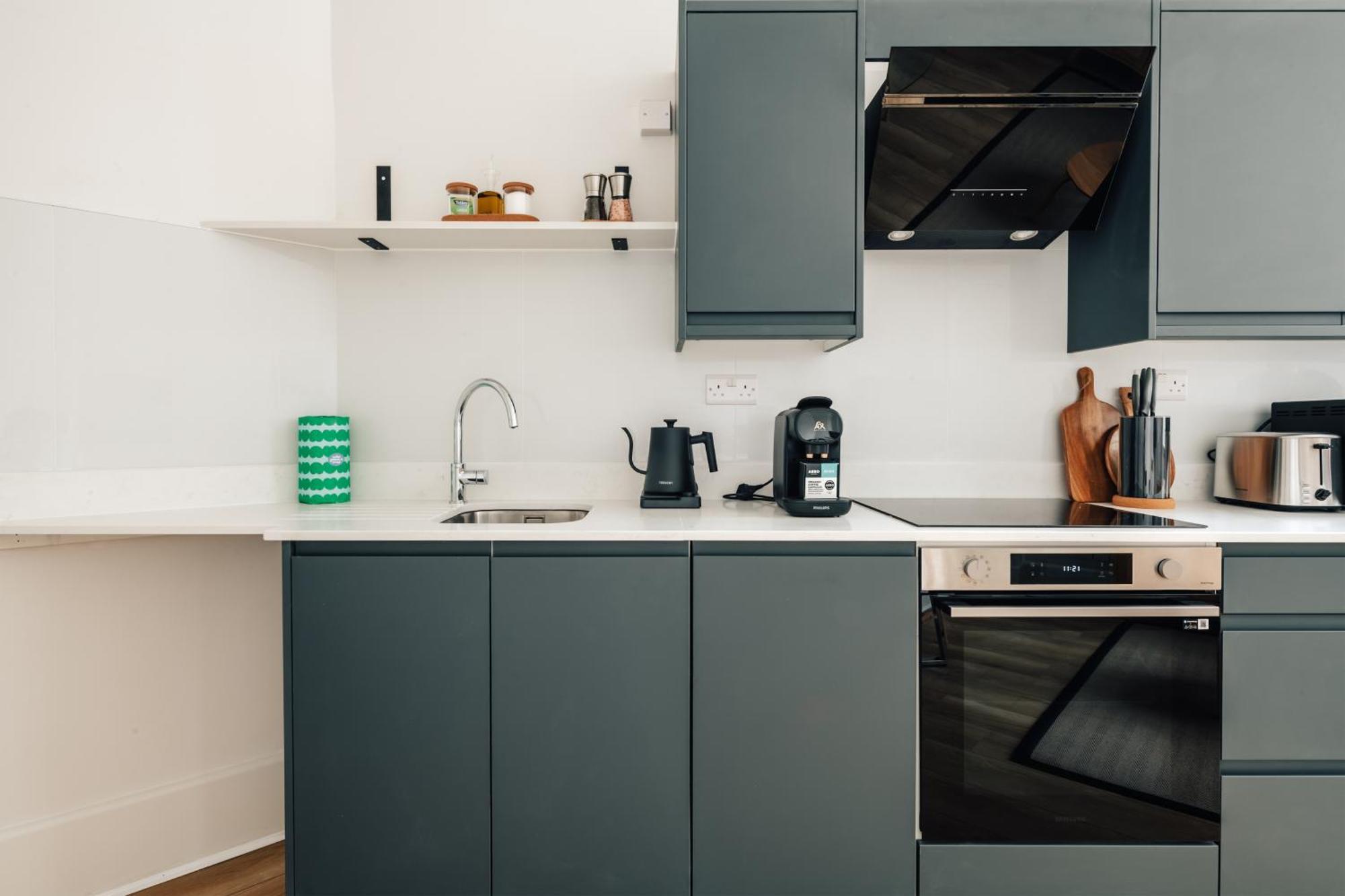 The Regency - Serviced Apartments Лондон Екстериор снимка