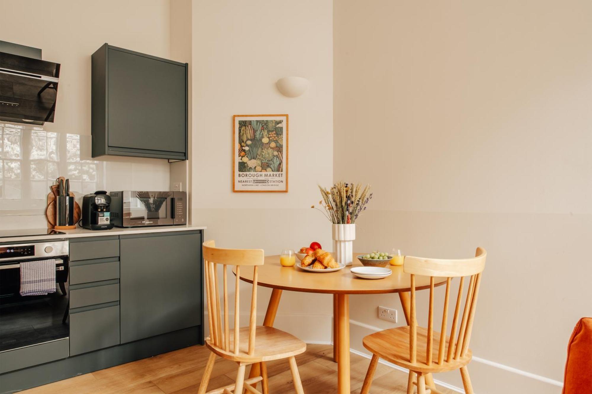 The Regency - Serviced Apartments Лондон Екстериор снимка